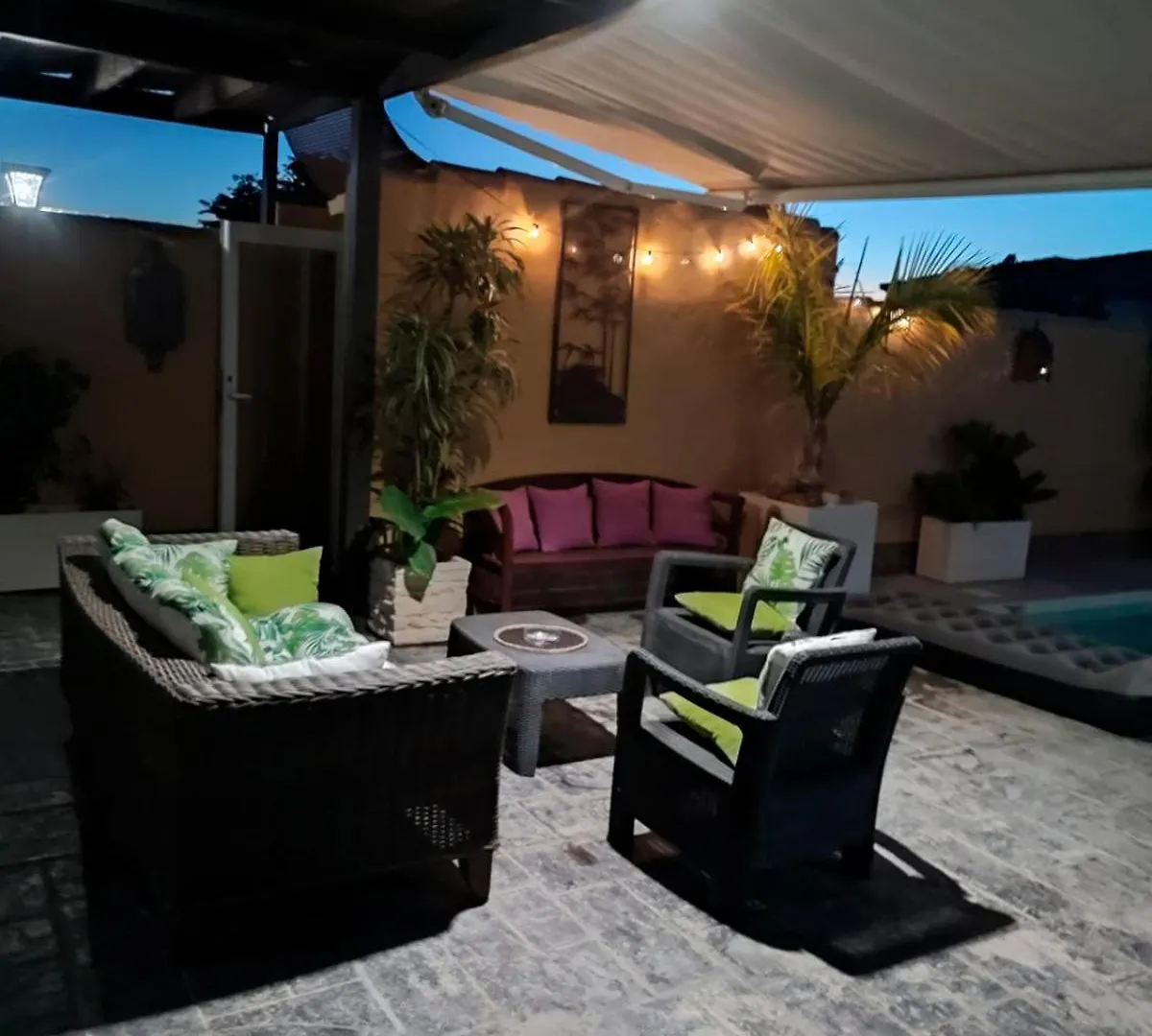 Holiday home Chalet Con Piscina Privada Y Jardin Familias Y Parejas Conil De La Frontera Spain