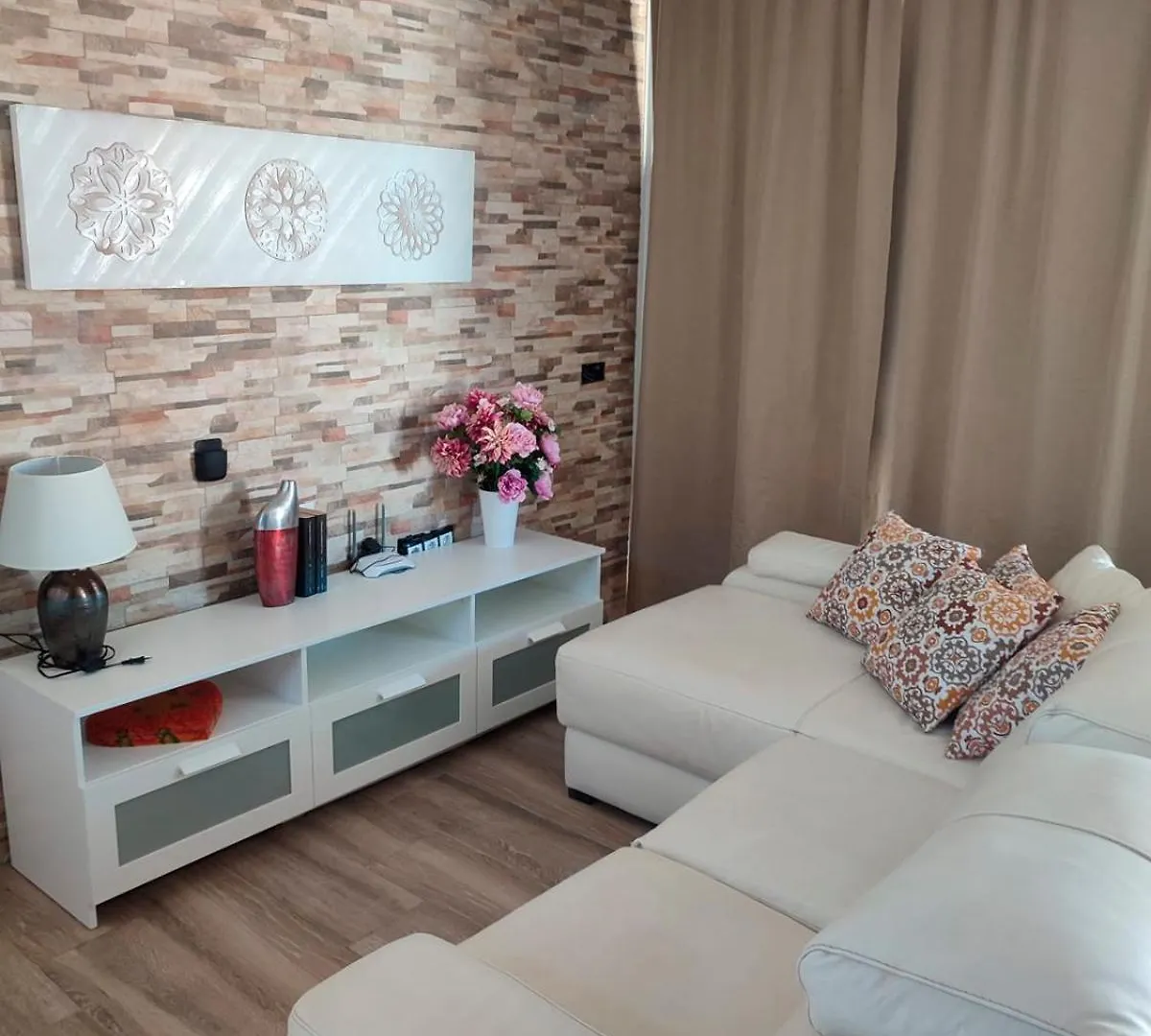 Holiday home Chalet Con Piscina Privada Y Jardin Familias Y Parejas Conil De La Frontera Spain
